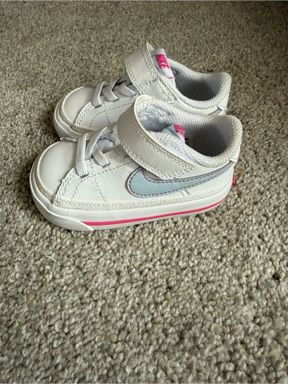 Nike White and Pink Toddler Sneakers with Velcro Strap